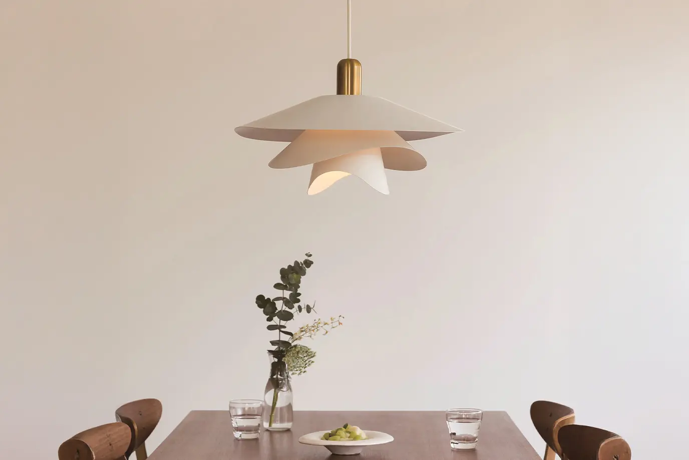 リビングに最適な間接照明の選び方