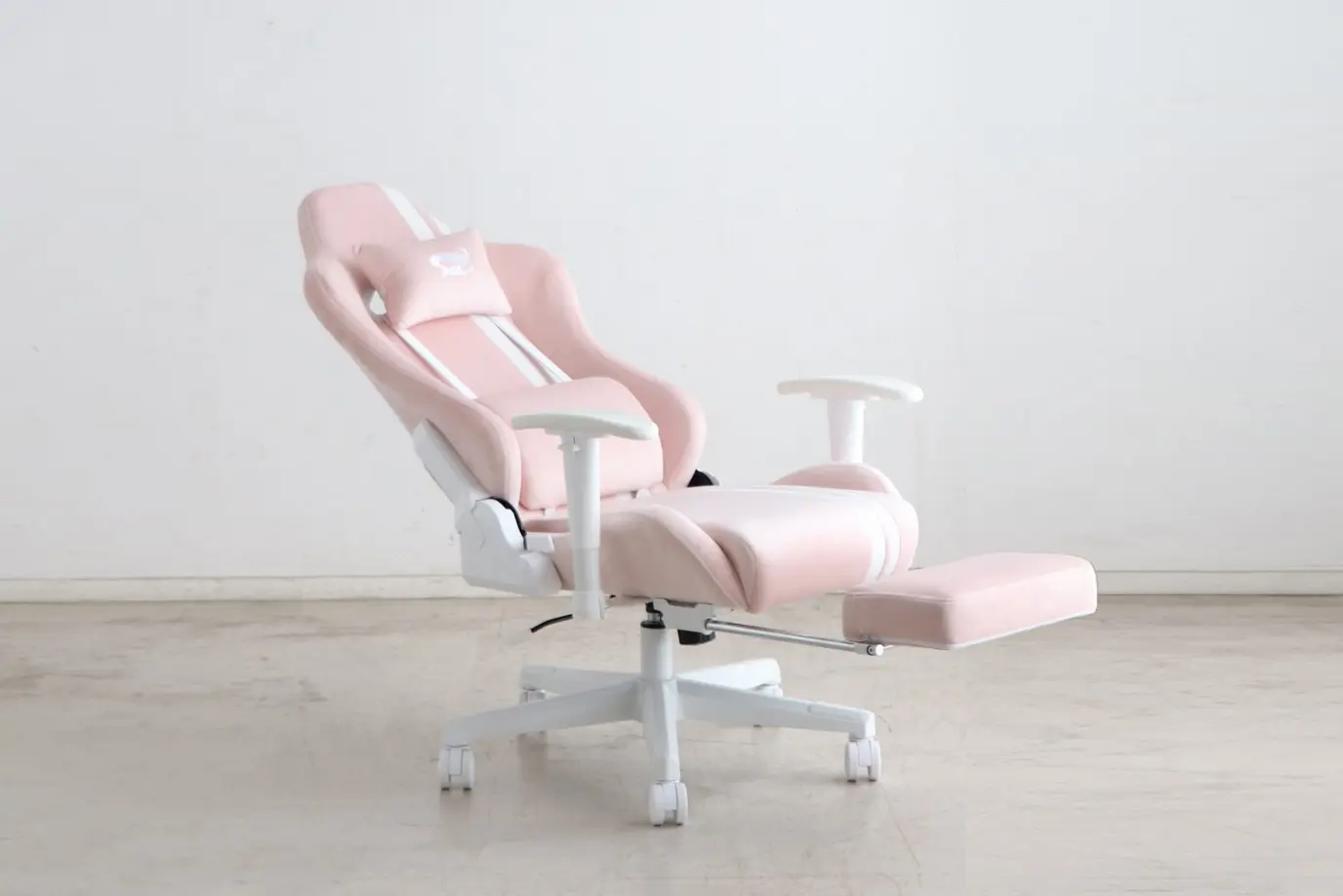 リビングに最適なアートパネルの選び方