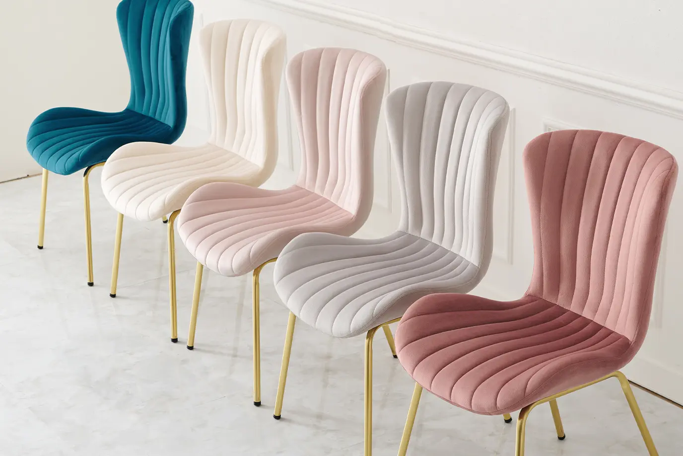 リビングに最適なアートパネルの選び方