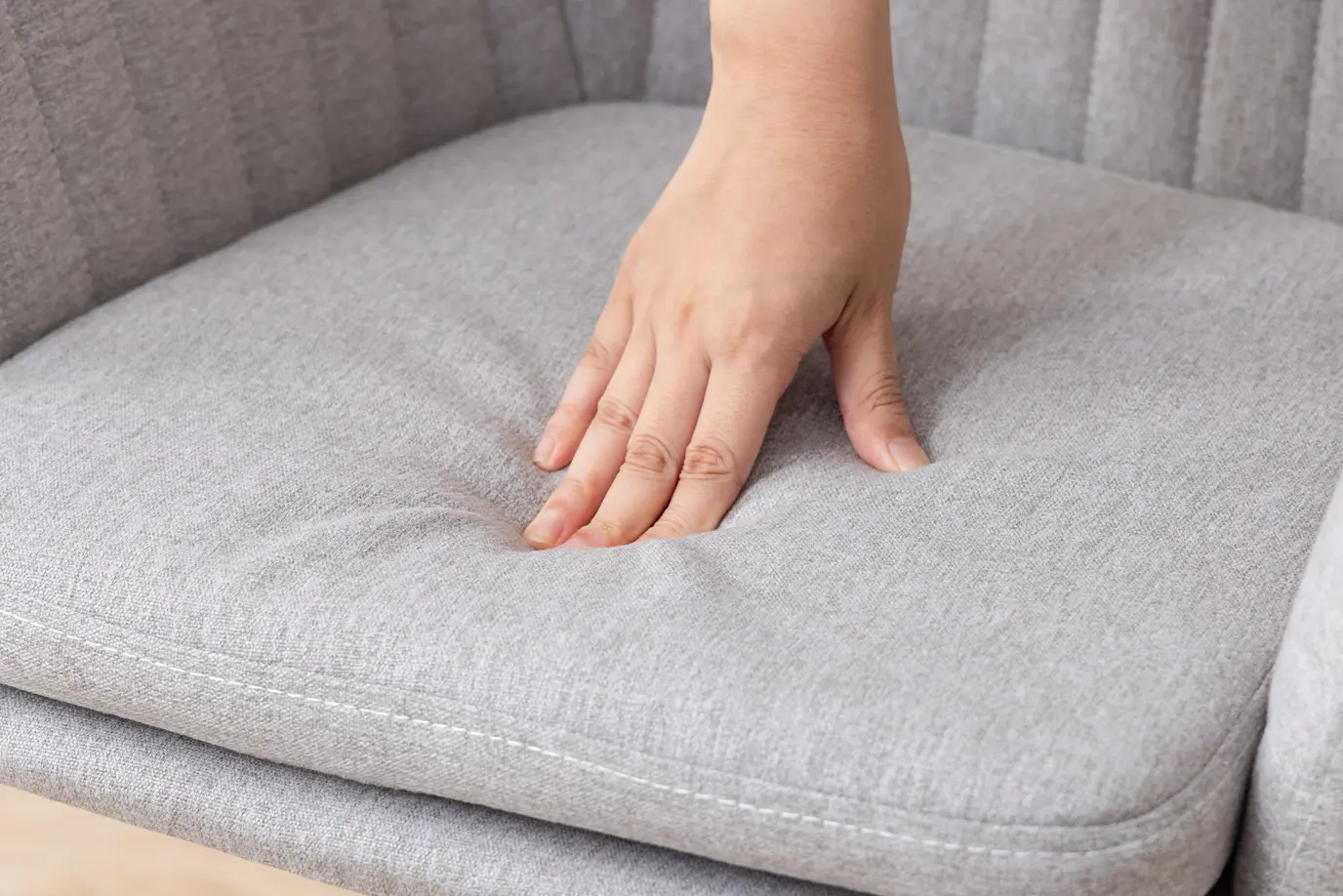 リビングに最適なアートパネルの選び方