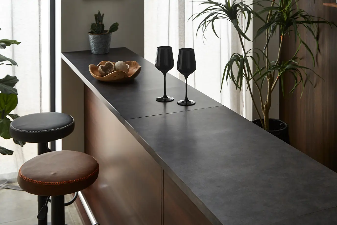 おしゃれなバーカウンターの選び方ガイド