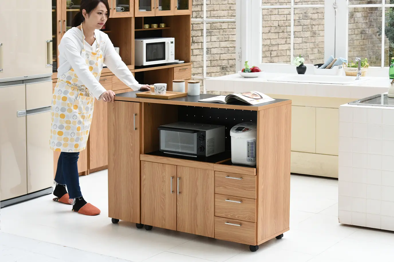 キャスター付きキッチンカウンター