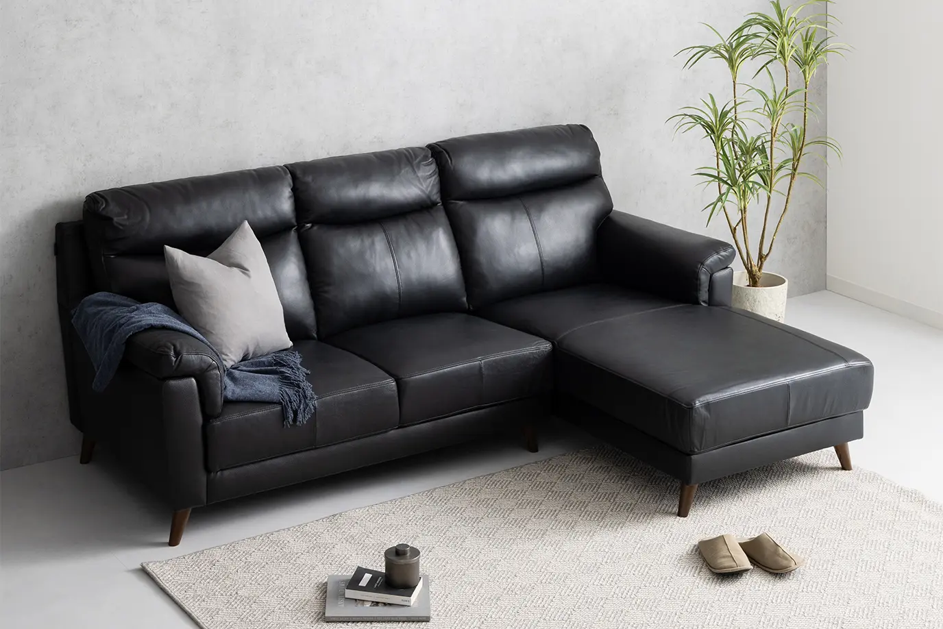 足を伸ばせるソファの選び方とおすすめ商品